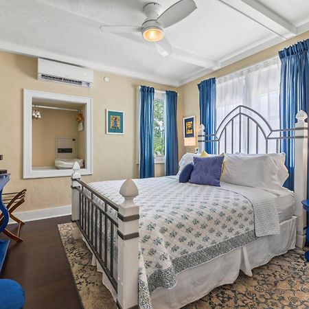 세인트피터즈버그 The Kenwood Gables B&B 외부 사진