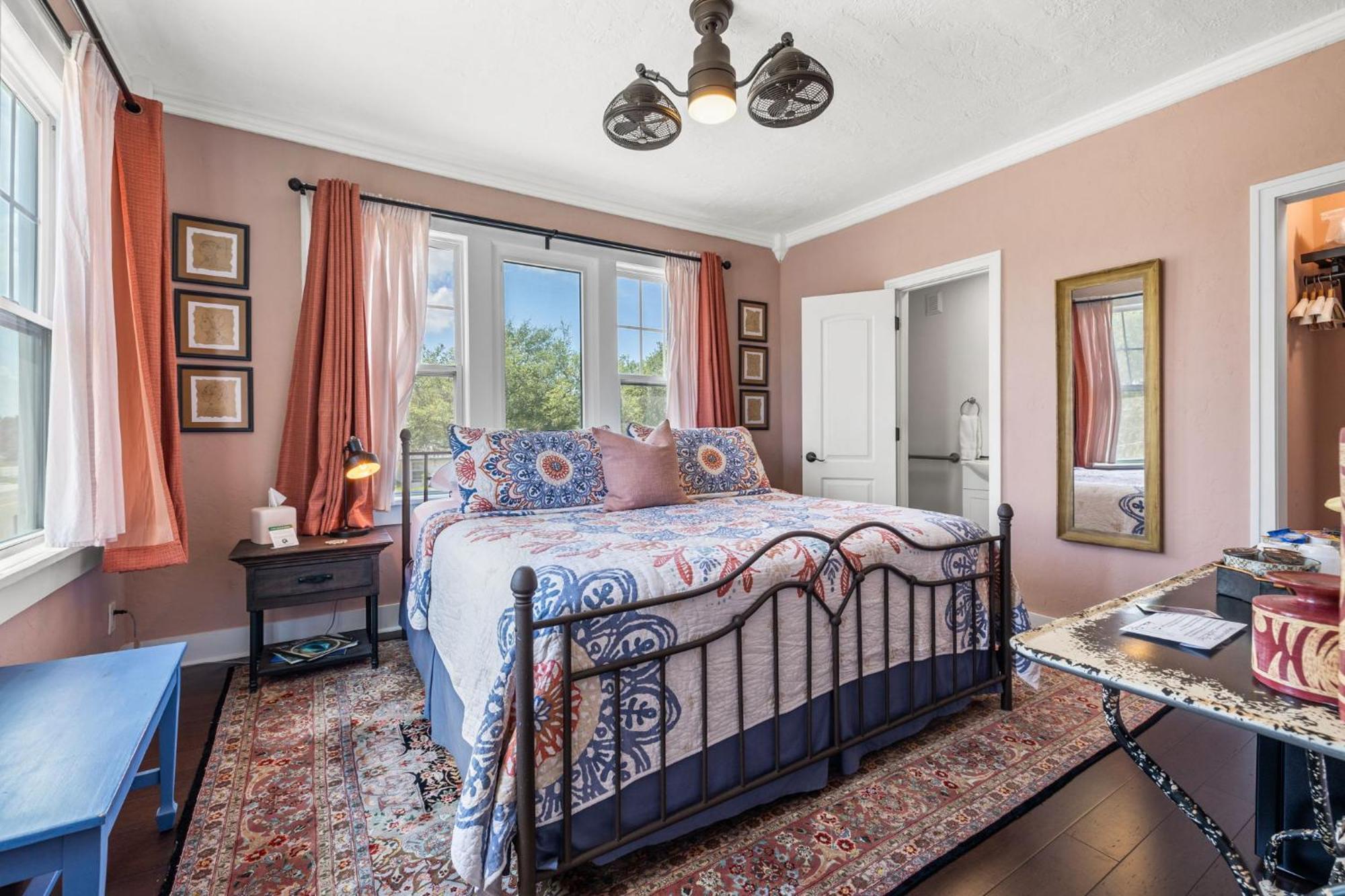 세인트피터즈버그 The Kenwood Gables B&B 외부 사진